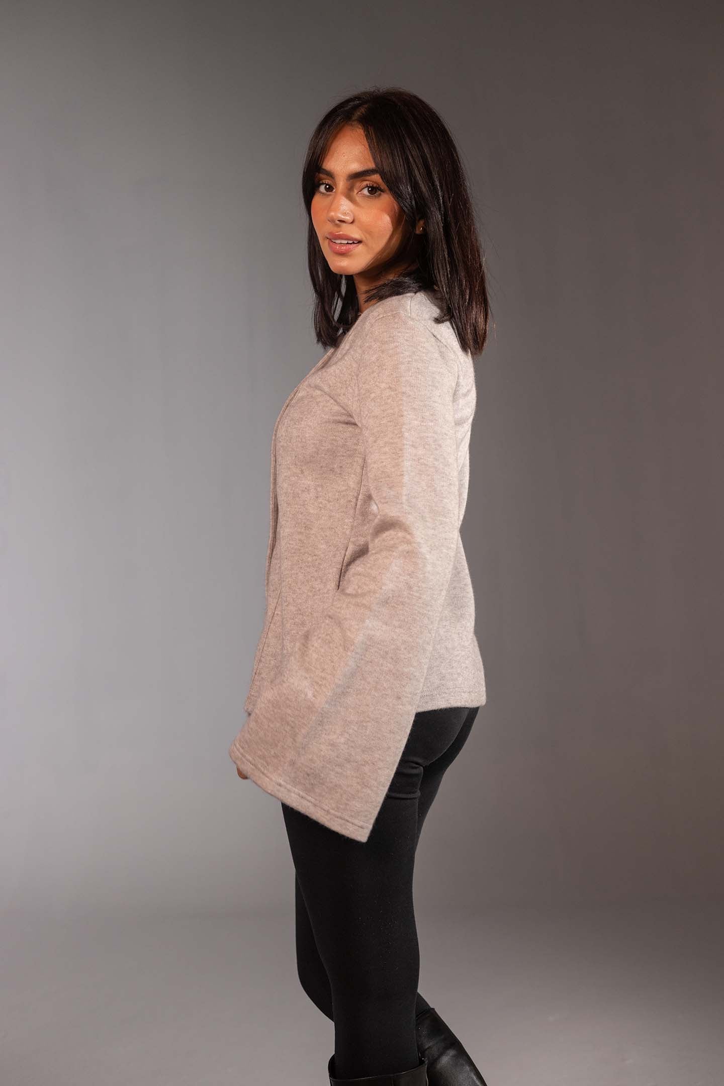 معطف ترنش قصير بيج مزدوج الأزرار