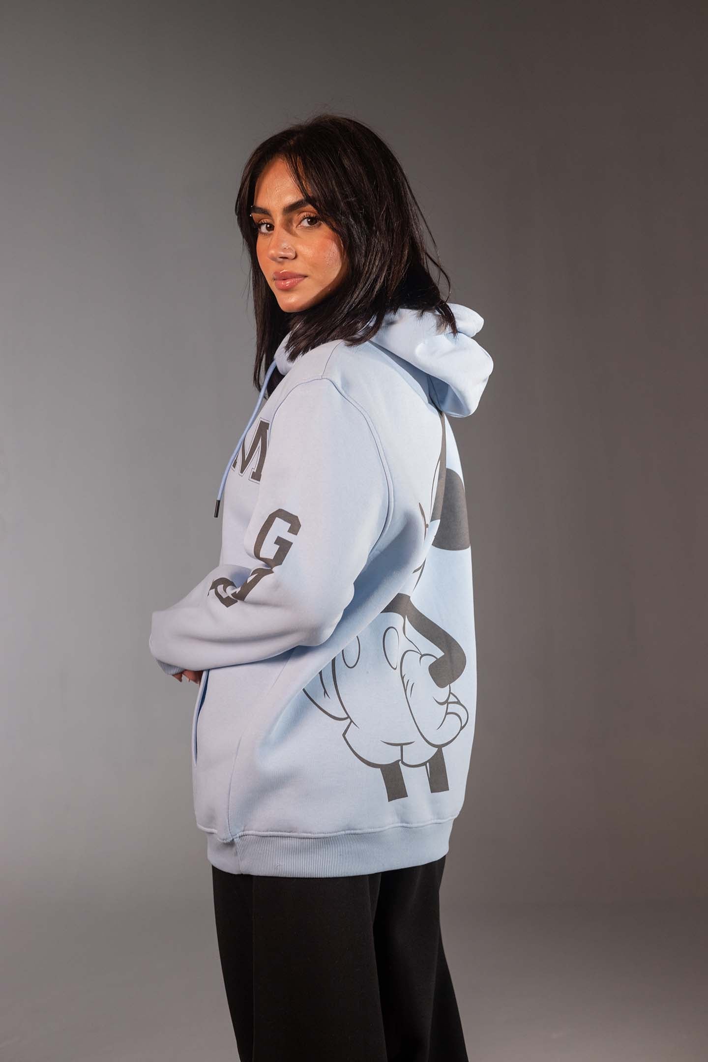 هودي أزرق أوفر سايز بطبعة جرافيك