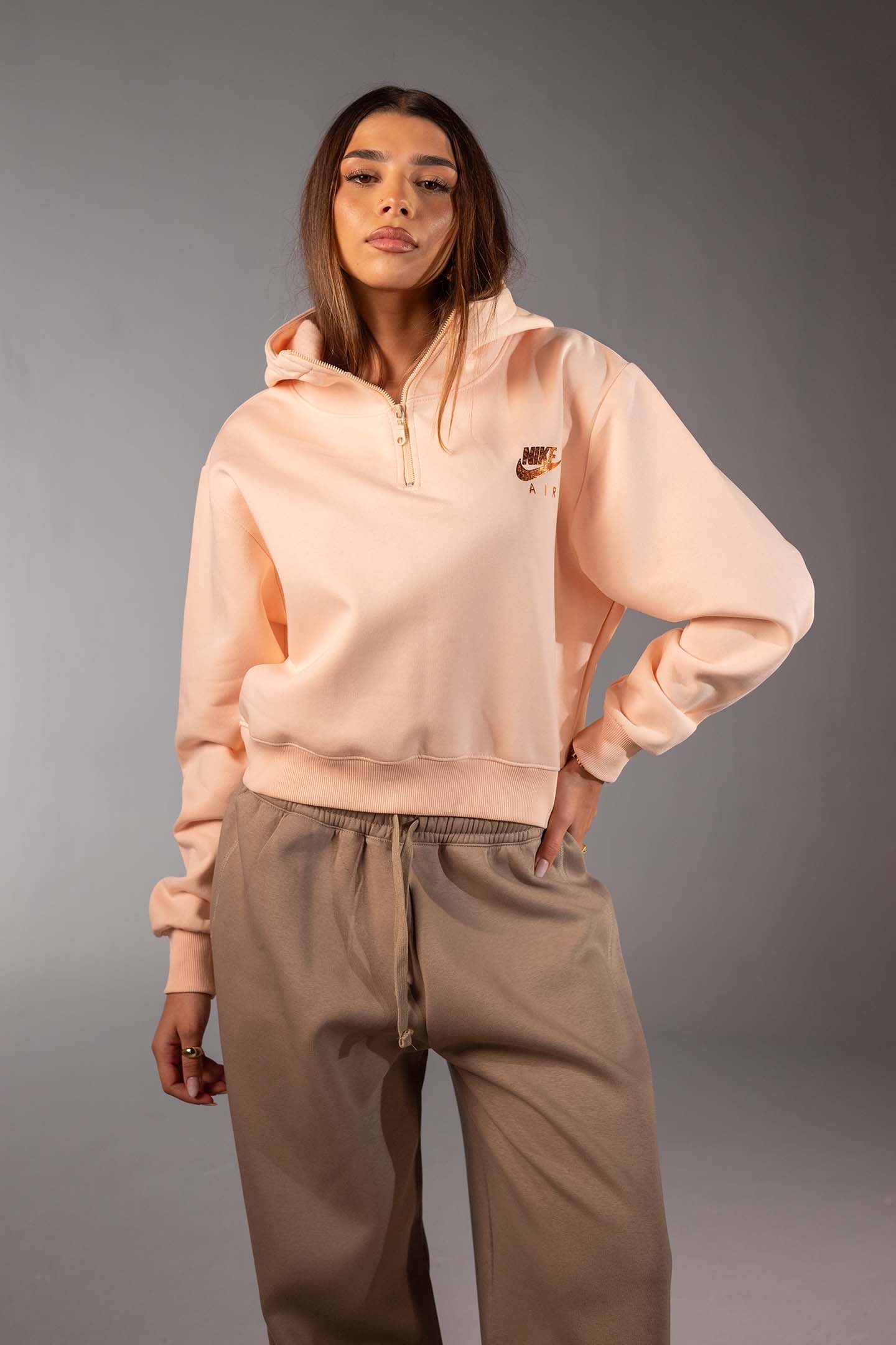 Sweatshirts & Hoodies