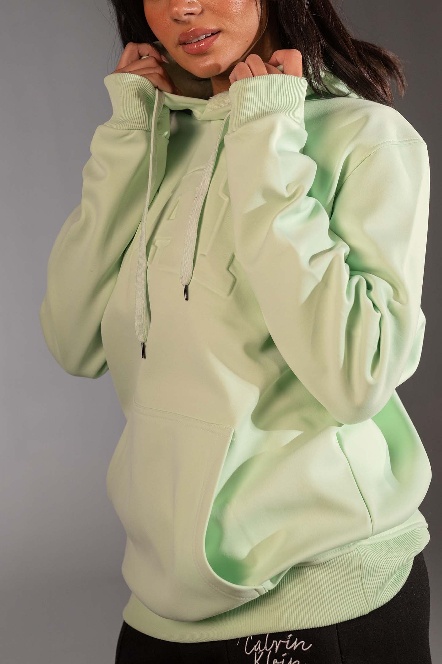 هودي أخضر بطباعة ثلاثية الأبعاد (3D)