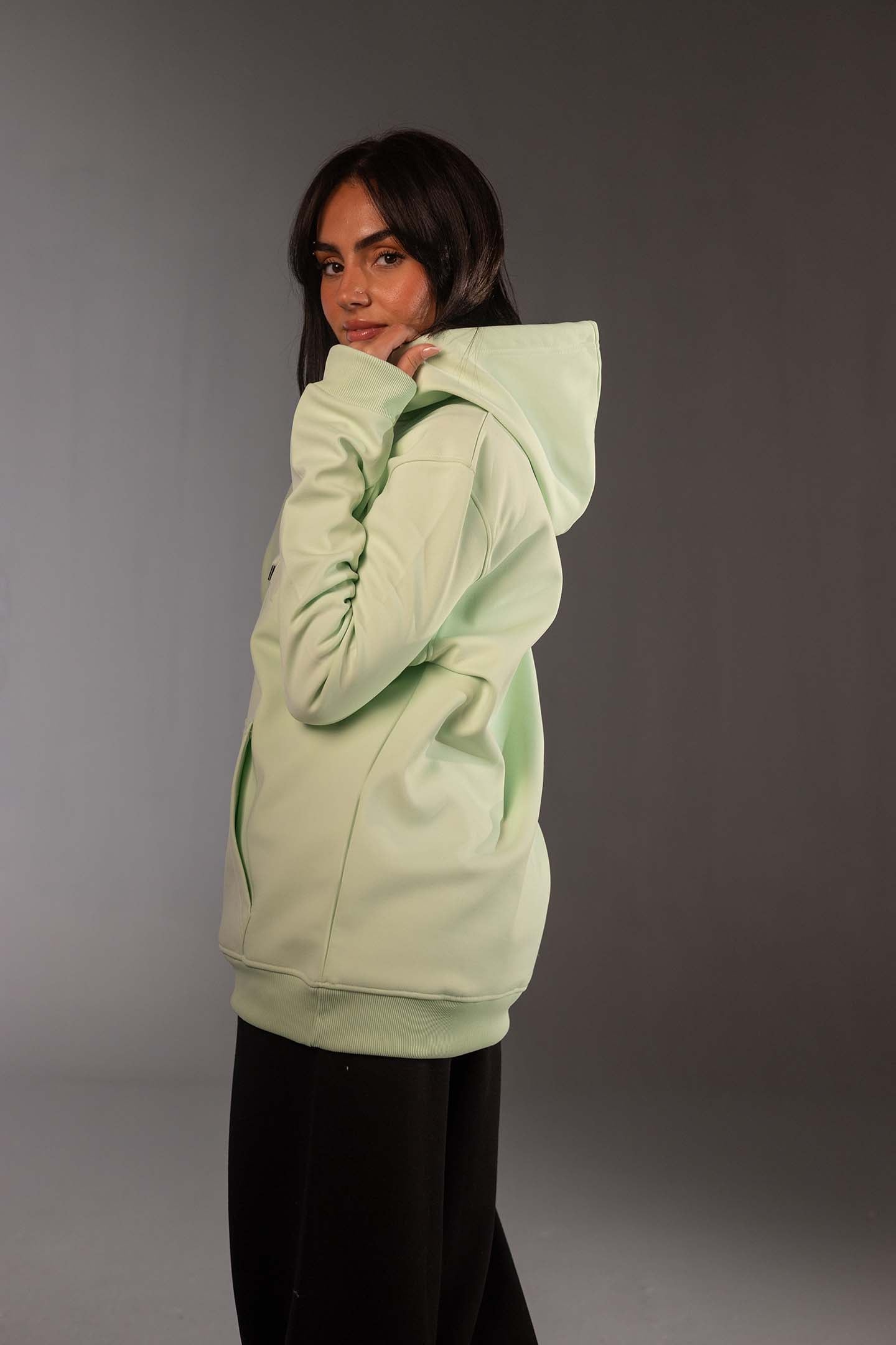 هودي أخضر بطباعة ثلاثية الأبعاد (3D)