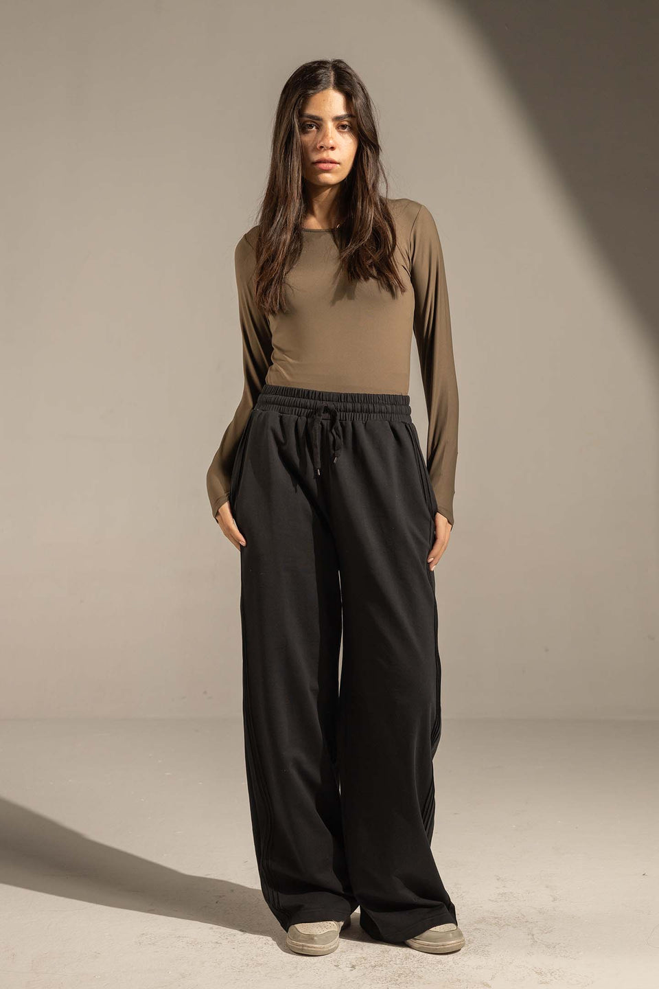 Black Relaxed Fit Wide-Leg Pants