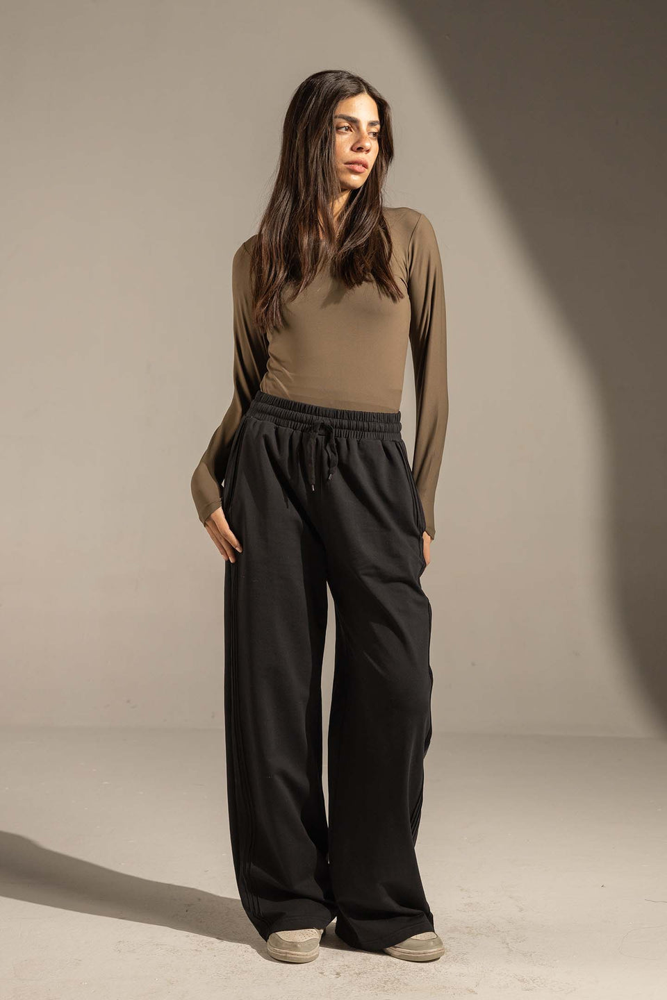 Black Relaxed Fit Wide-Leg Pants