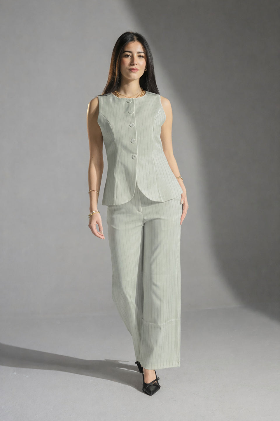 فيست مينت مفصل بخطوط رفيعة