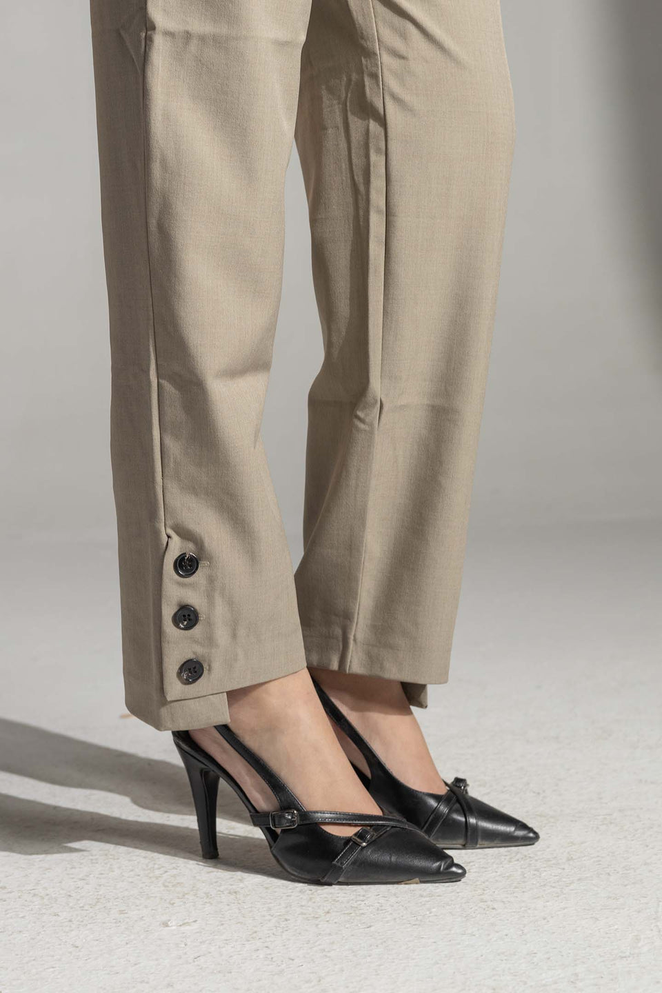 بنطلون كوفي تيلورد بقصة مستقيمة