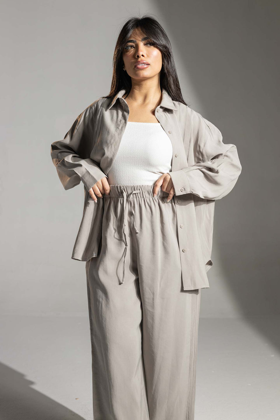 طقم بيج بقصة مريحة قطعتين