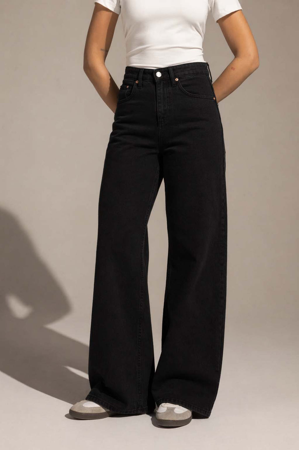 Black Mid Rise Wide leg Jeans