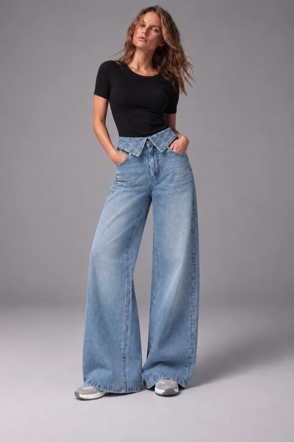 Shiny Wide-leg Light Jeans