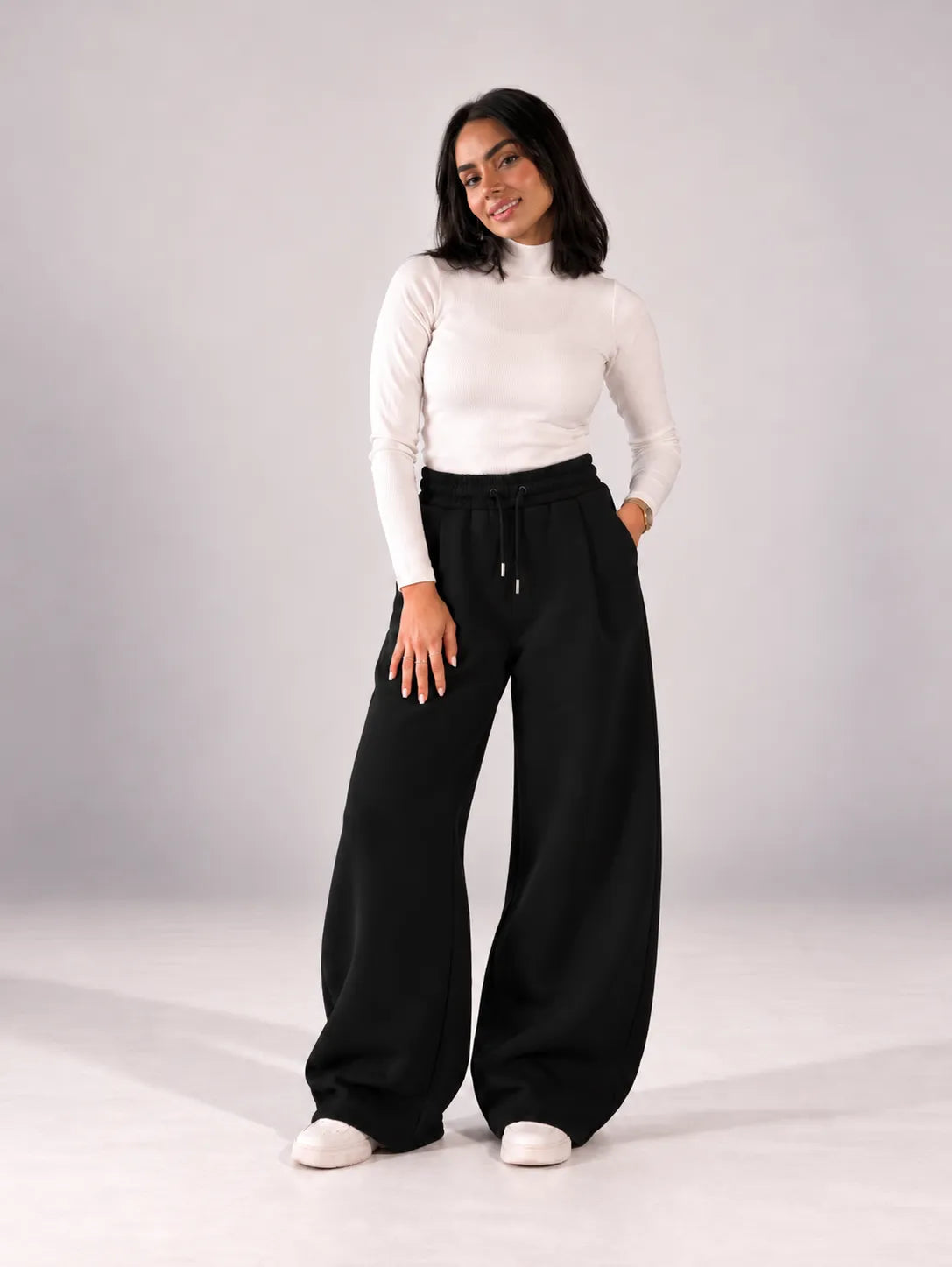 Black Balloon-Fit Wide-Leg Sweatpants