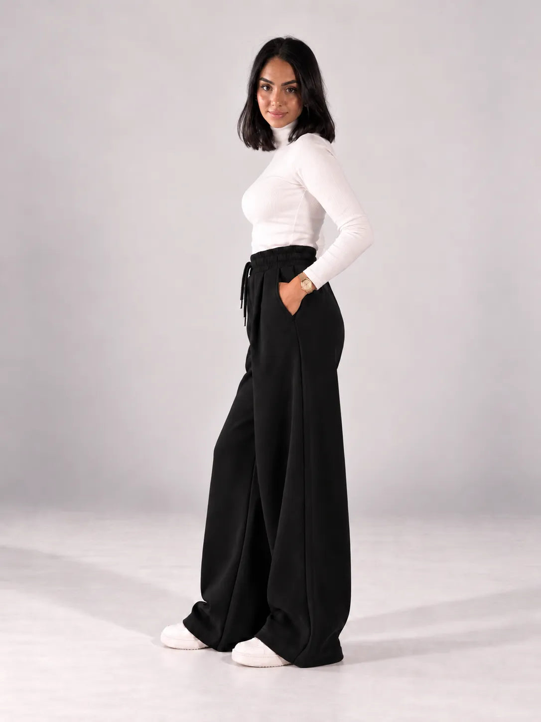 Black Balloon-Fit Wide-Leg Sweatpants