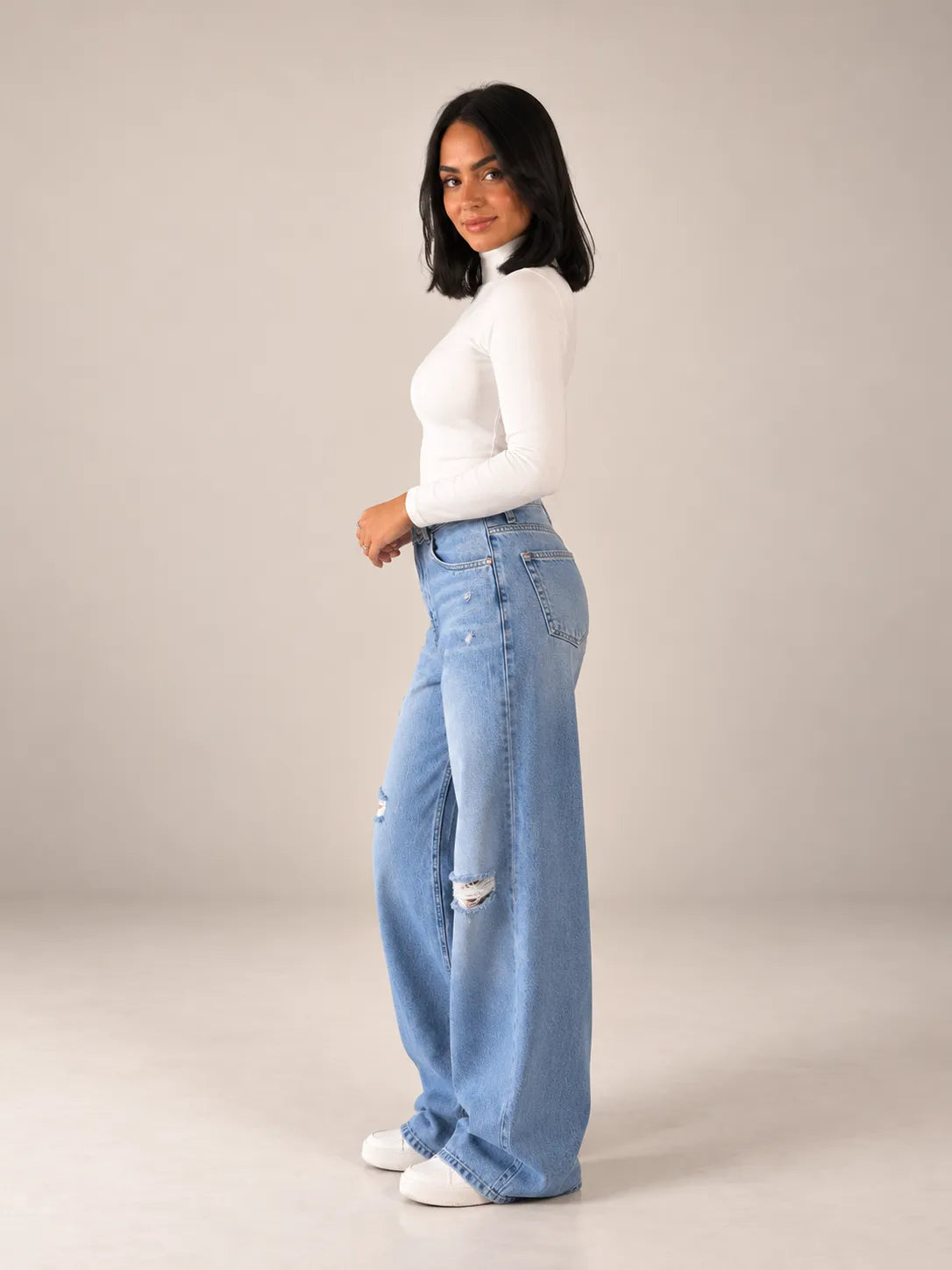 Street Style Wide-Leg Light Jeans