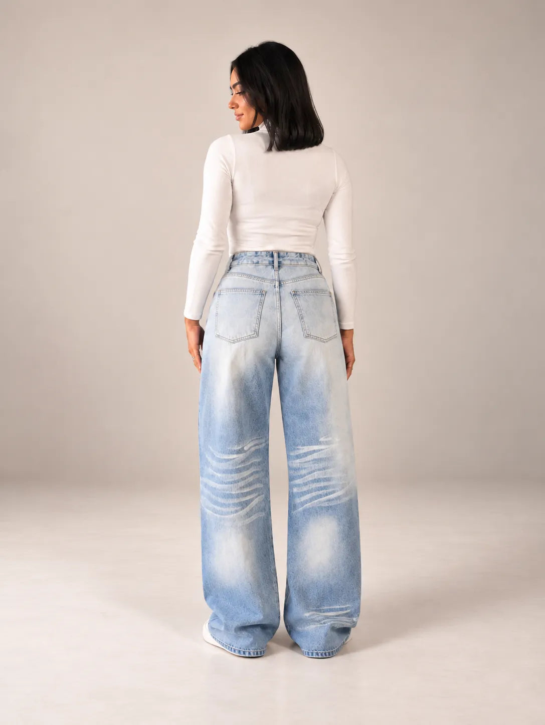 Street Style Wide-Leg Light Jeans