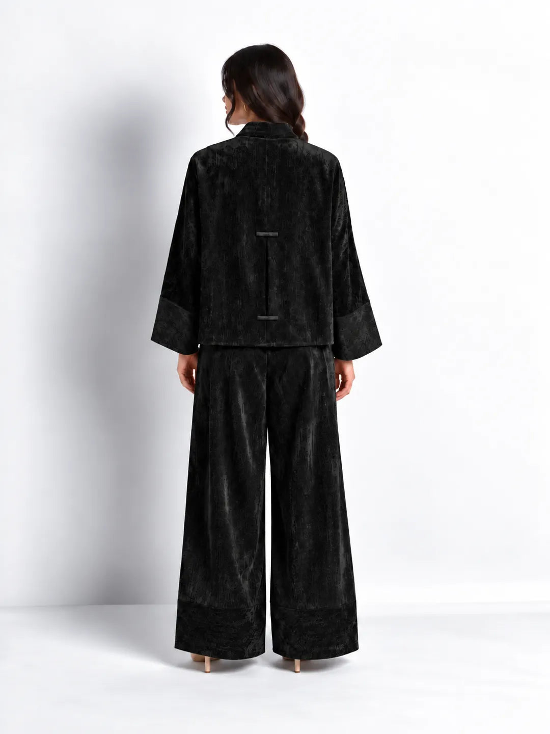Black Textured Velvet Japanese Set