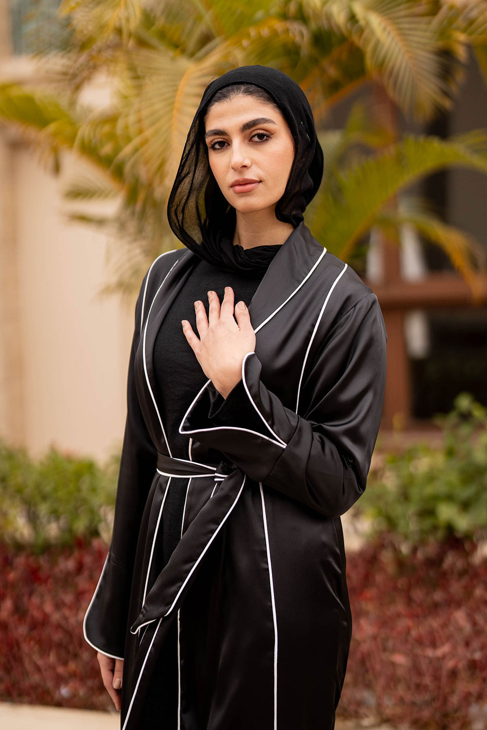 Black Chic Abaya