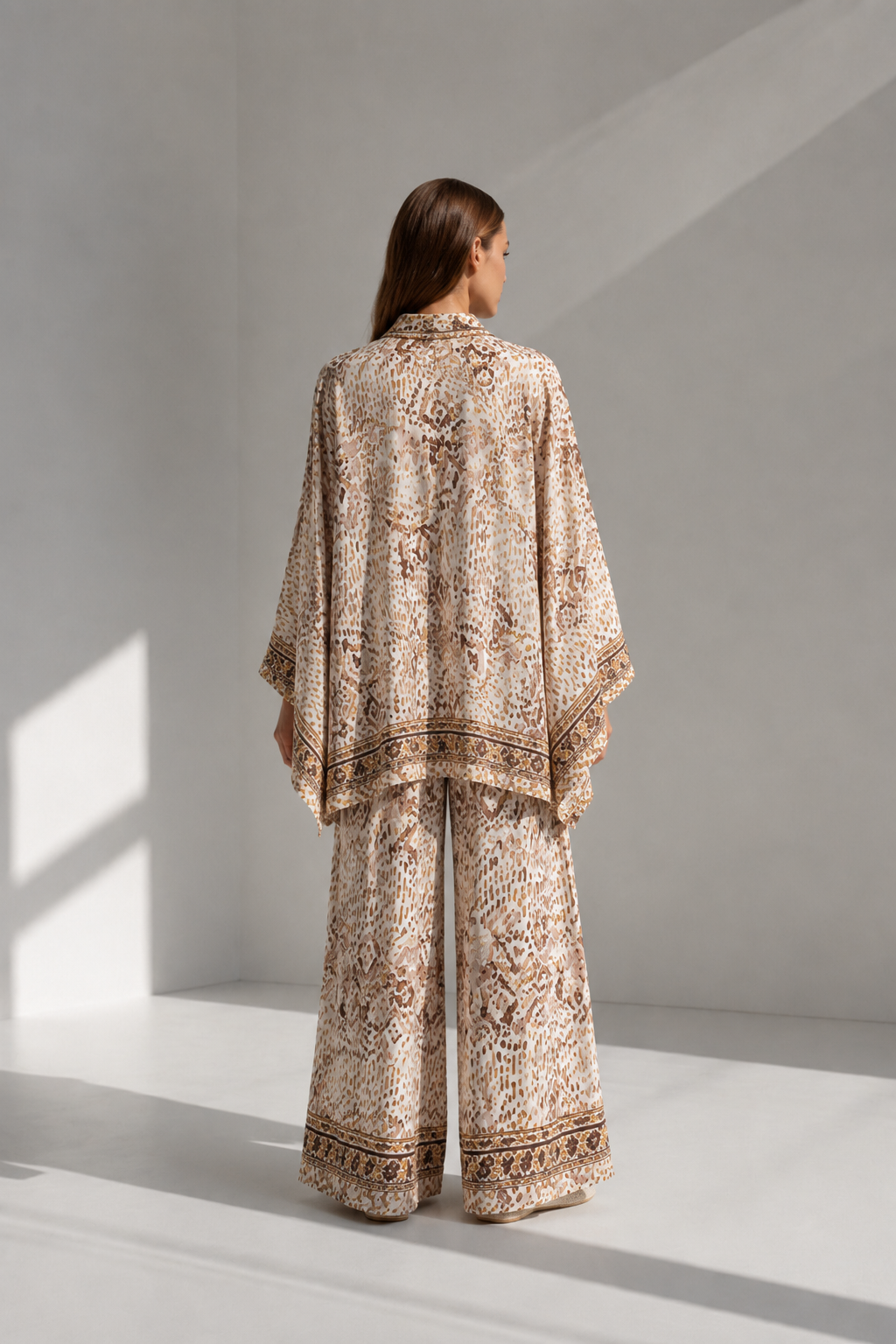 Brown Patterned Butterfly Set
