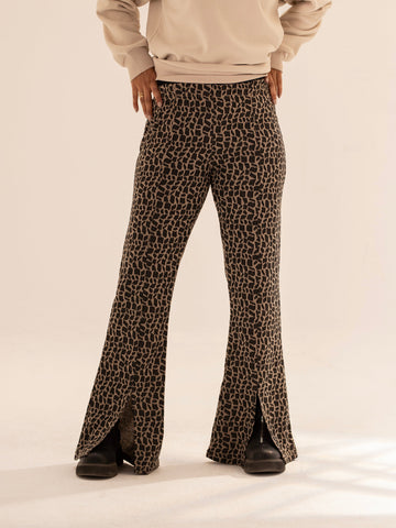 Flare pants with tiger printed
